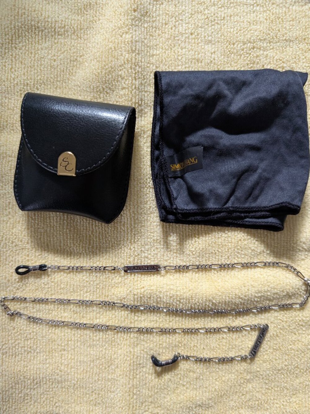 Simon Chang Eye Glass chain, cloth and small satchel
